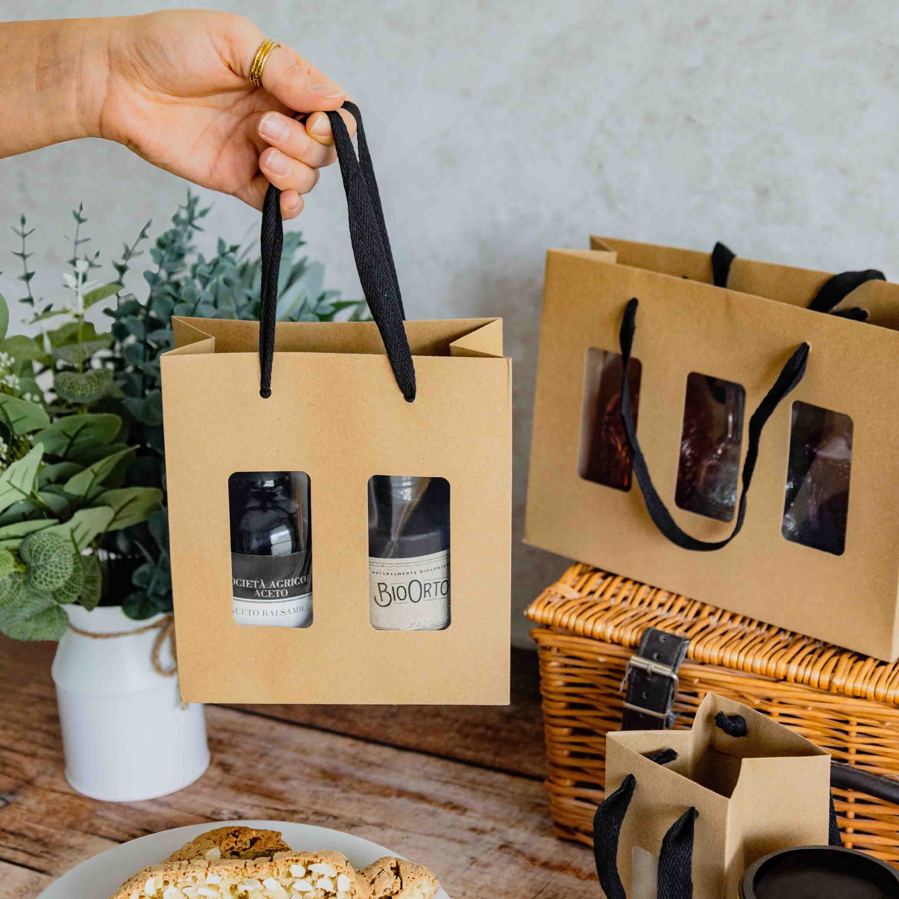 Shopper Carta Portavasetti con Finestra e Manici in Cotone Nero - Image 2