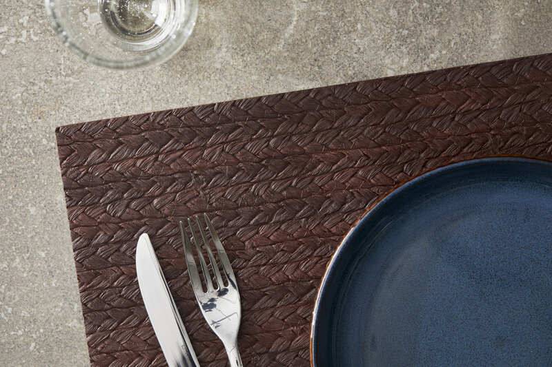 Tovaglietta Linea Country marrone in ecopelle - Image 3
